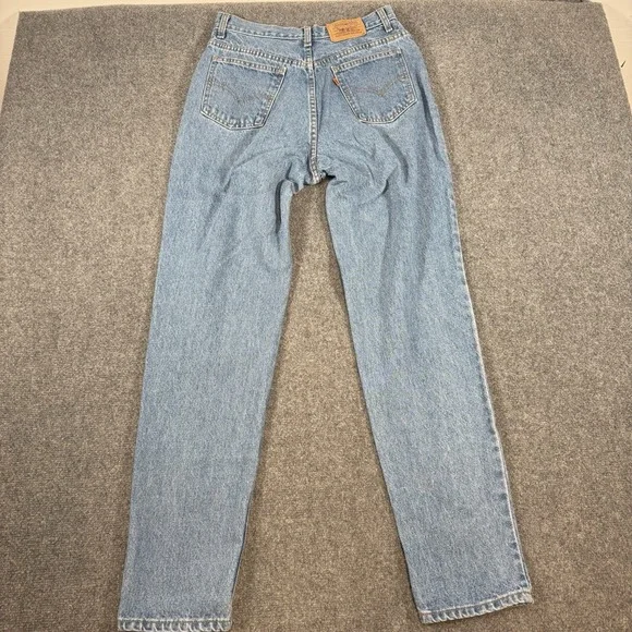 Vintage Levi's Orange Tab Jeans Womens 30 (Fits 28x32) Blue Straight Leg Denim‎ - Picture 2 of 16